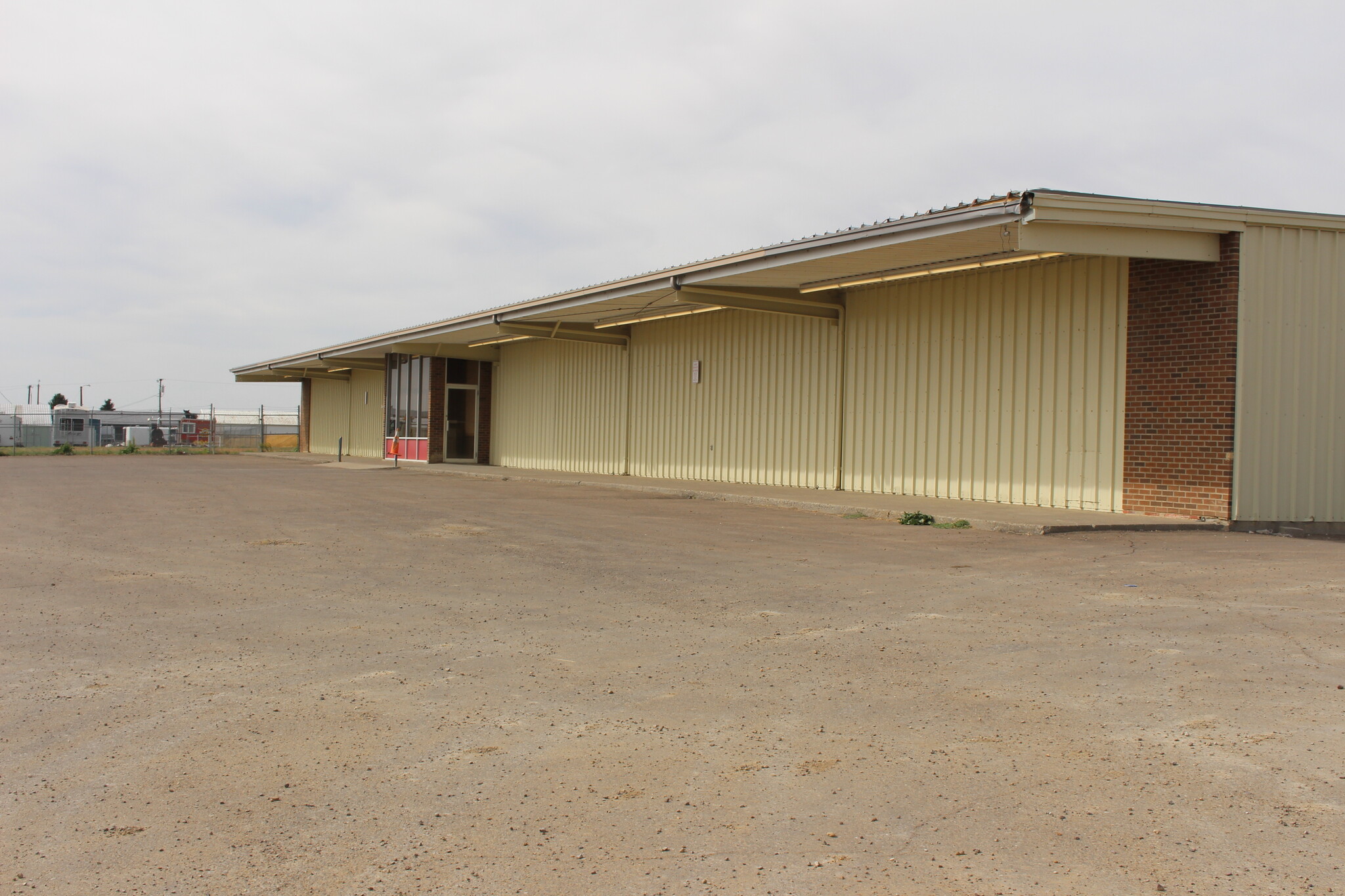 1401 25th Ave, Black Eagle, MT à louer Photo principale– Image 1 sur 11