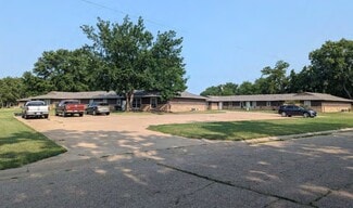 Plus de détails pour 711 NW 10th St, Abilene, KS - Logement à vendre