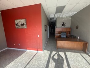 3980 Boat Club Rd, Lake Worth, TX à louer Photo intérieure– Image 2 sur 7