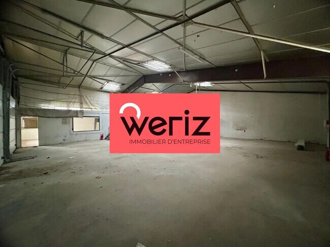 Plus de détails pour Local d'activités à louer