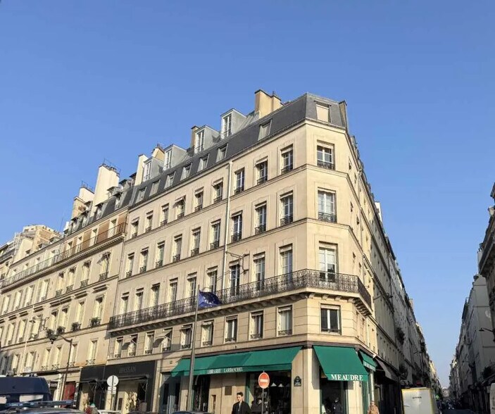 100 Rue Du Faubourg Saint-Honoré, Paris à louer - Photo de l’immeuble – Image 1 sur 13