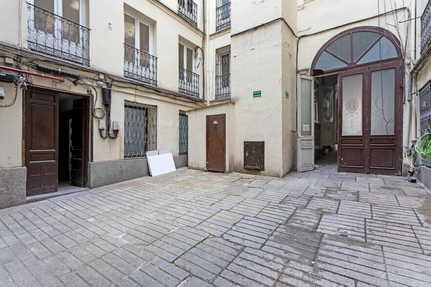 Calle del Almirante, 9, Madrid, Madrid à vendre - Photo de l’immeuble – Image 2 sur 7