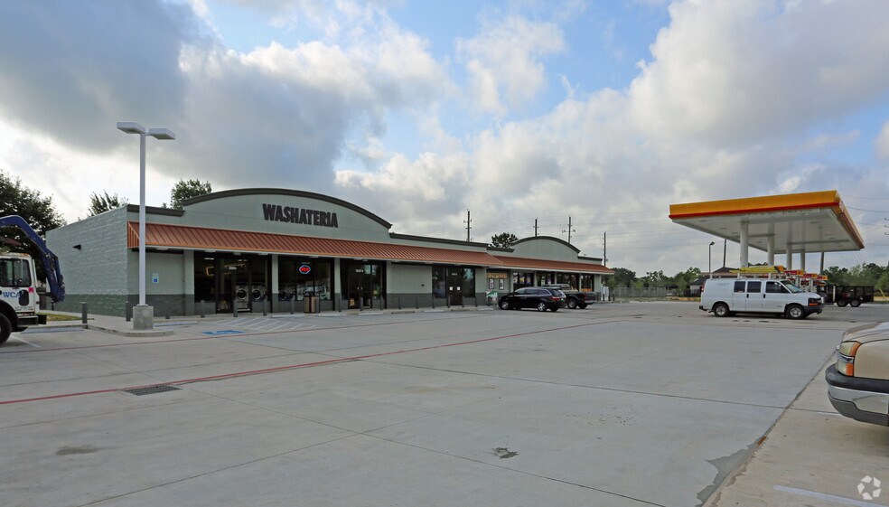 1525 S Cherry St, Tomball, TX à louer - Photo de l’immeuble – Image 2 sur 2