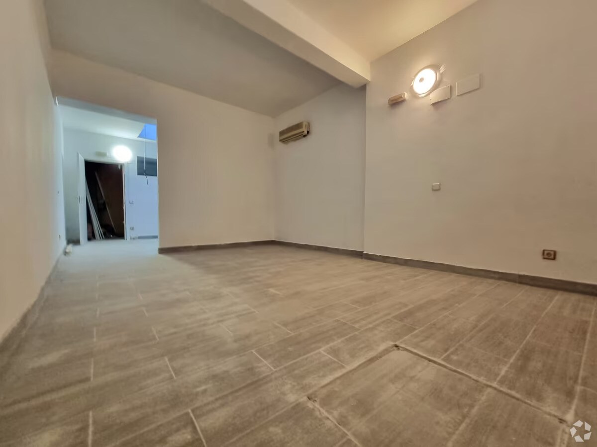 Immeuble residentiel dans Madrid, Madrid à vendre Photo intérieure– Image 1 sur 2