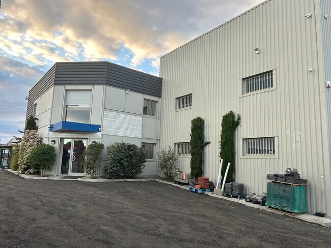 Plus de détails pour Industriel/Logistique à vendre