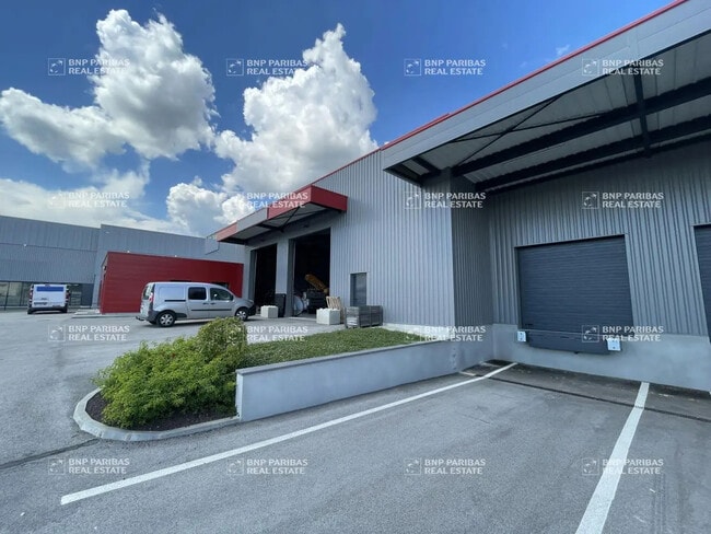 Plus de détails pour 12 Avenue Albert Bichot, Beaune - Bureau, Local d'activités à louer