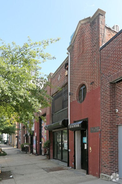 21-38 44th Rd, Long Island City, NY à louer - Photo principale – Image 1 sur 8