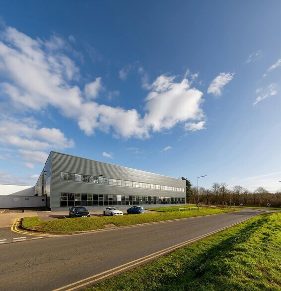 73 Mercers Dr, Milton Keynes à louer - Photo de l’immeuble – Image 1 sur 4