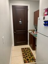 12955 SW 132nd St, Miami, FL à louer Photo intérieure– Image 2 sur 9