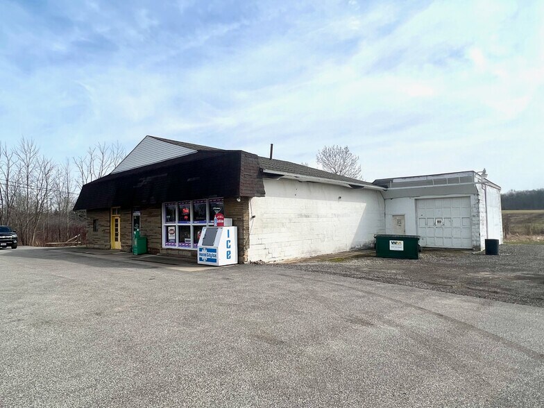 11253 Kinsman Rd, Newbury, OH à vendre - Photo de l’immeuble – Image 2 sur 9