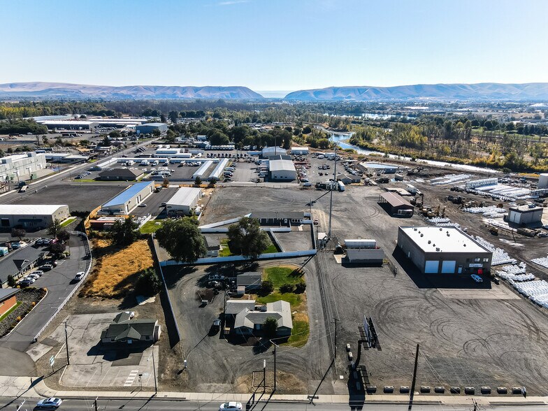 2310 Terrace Heights Dr, Yakima, WA à vendre - Photo de l’immeuble – Image 2 sur 55