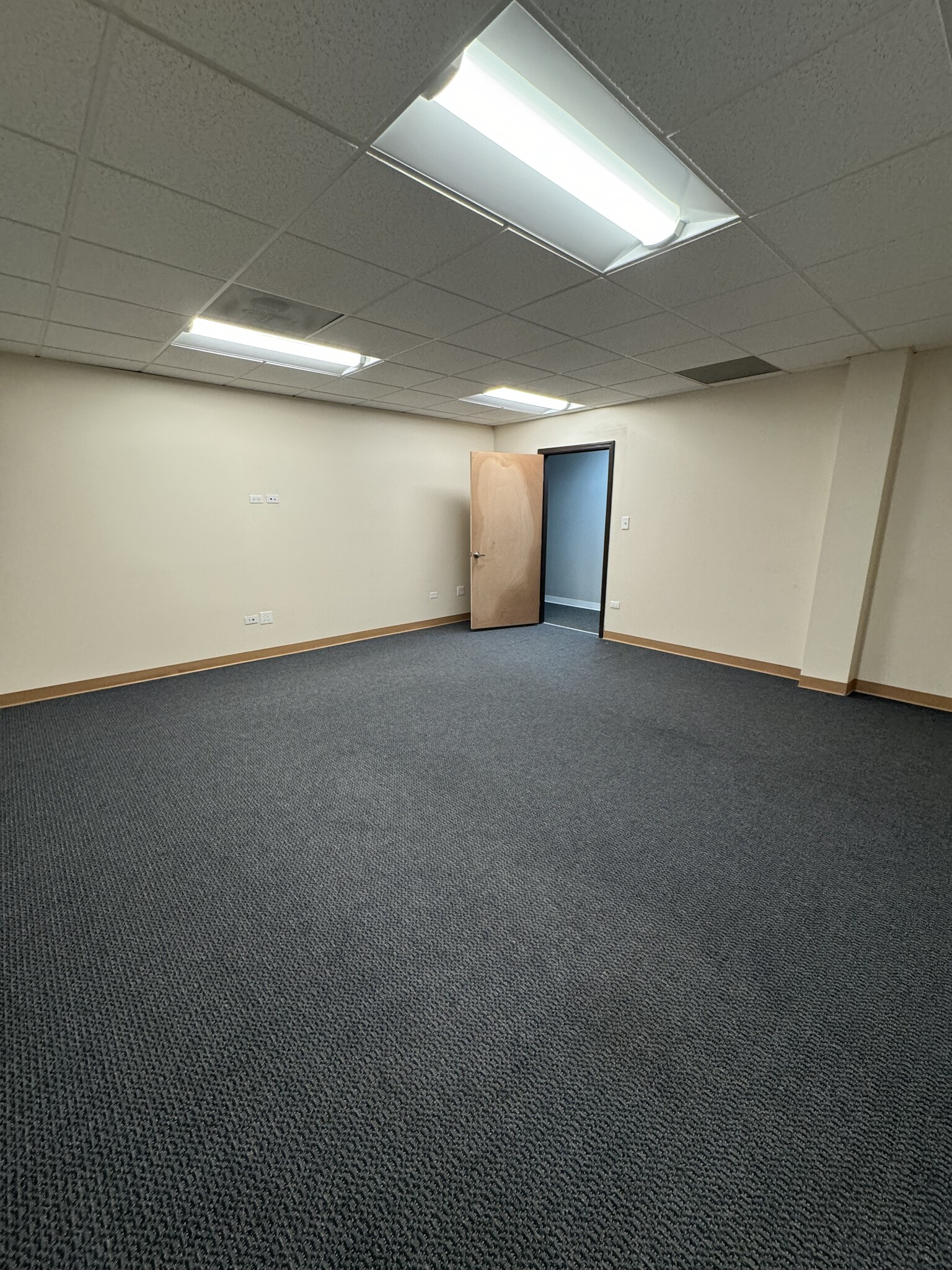 7200 E Hampden Ave, Denver, CO à louer Photo intérieure– Image 1 sur 2