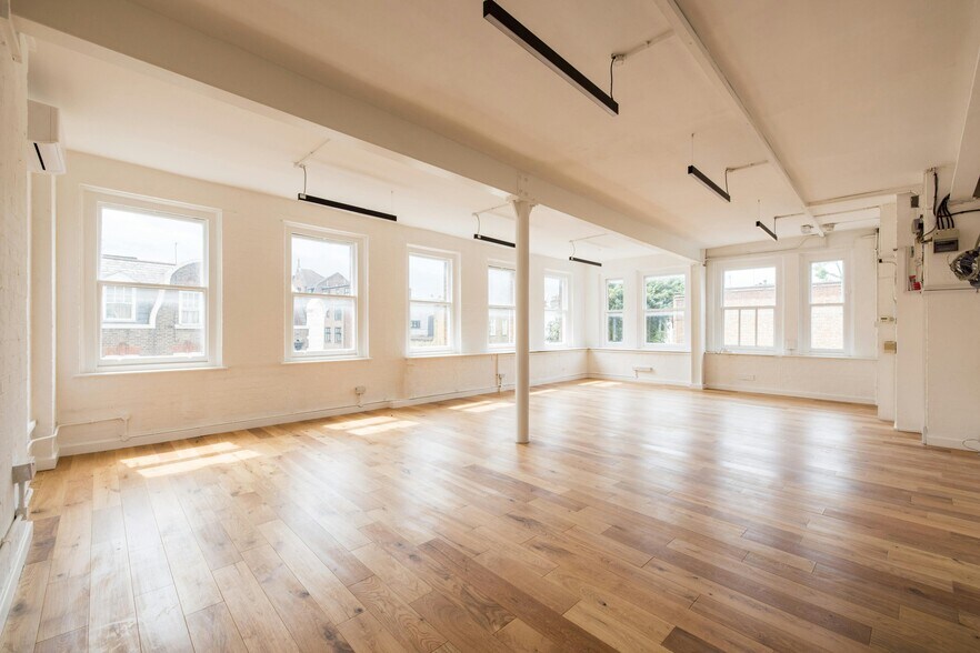 172-172A Arlington Rd, Londres à louer - Photo de l’immeuble – Image 2 sur 35