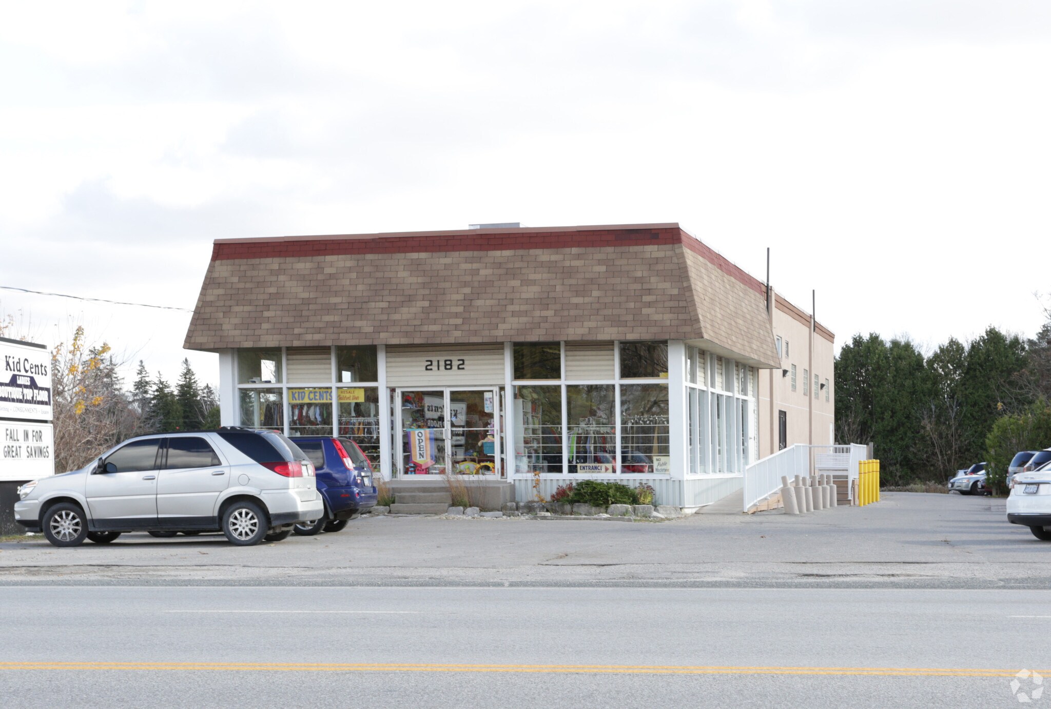 2182 Wharncliffe Rd S, London, ON à vendre Photo principale– Image 1 sur 3