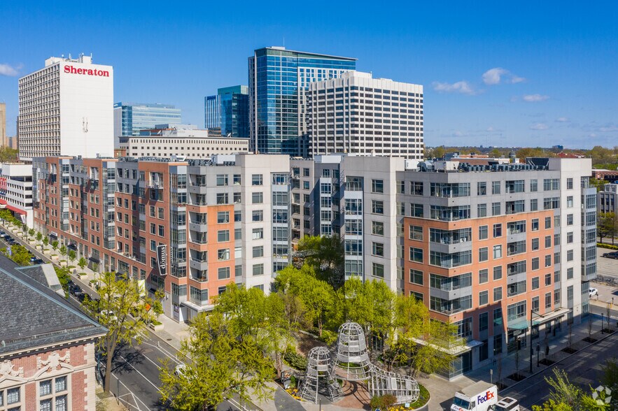 3411 Chestnut St, Philadelphia, PA à louer - Photo principale – Image 1 sur 38