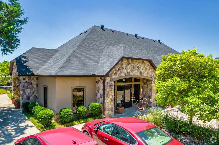 1706 Tennison Pky, Colleyville, TX à louer - Photo de l’immeuble – Image 3 sur 5