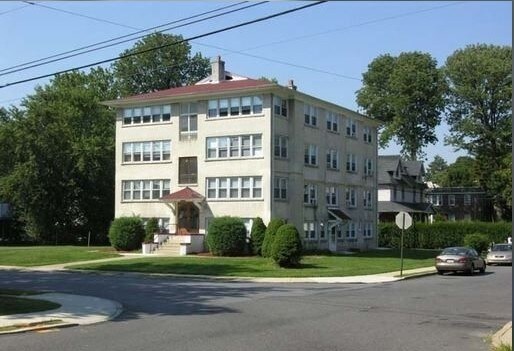 48 S Wycombe Ave, Lansdowne, PA à vendre Photo principale– Image 1 sur 2