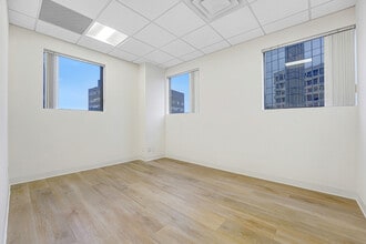 11600 Wilshire Blvd, Los Angeles, CA à louer Photo intérieure– Image 2 sur 4
