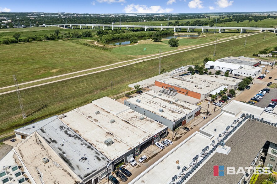 1835-1839 E Levee St, Dallas, TX à vendre - Photo de l’immeuble – Image 2 sur 21