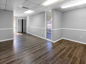 574 Azalea Rd, Mobile, AL à louer Photo intérieure– Image 1 sur 8