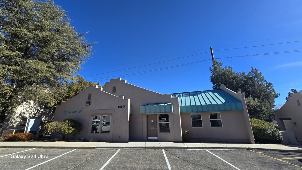1650 Willow Creek Rd, Prescott, AZ à louer - Photo de l’immeuble – Image 1 sur 15