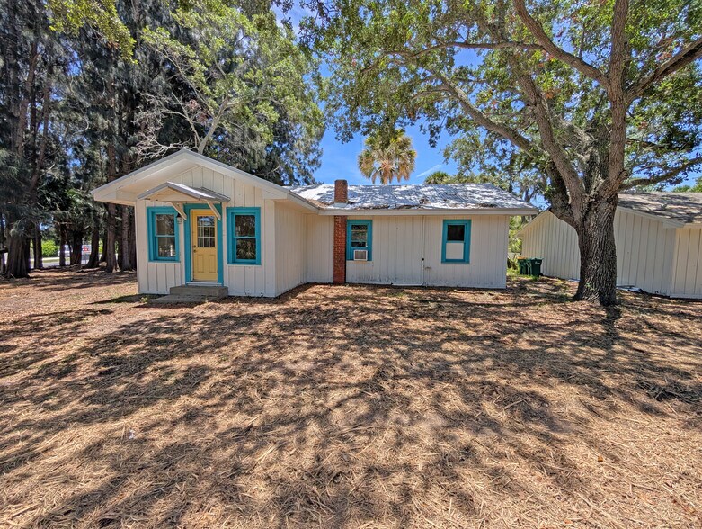 2735 Allen Hill Ave, Melbourne, FL à louer - Photo de l’immeuble – Image 2 sur 9
