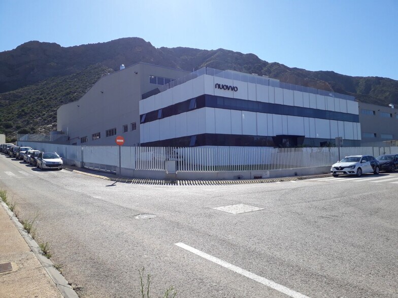 Industriel/Logistique dans Redován à vendre - Photo de l’immeuble – Image 2 sur 4