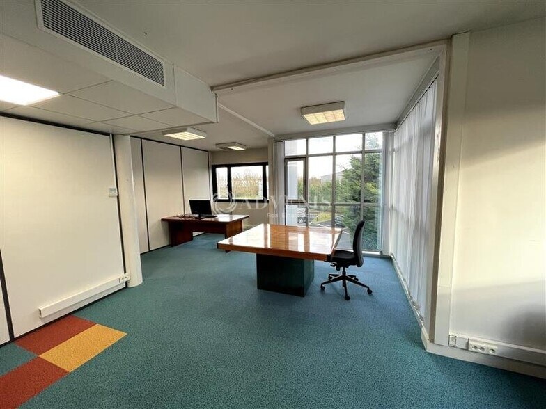 19 Avenue James De Rothschild, Ferrières-en-Brie à louer - Photo intérieure – Image 2 sur 7