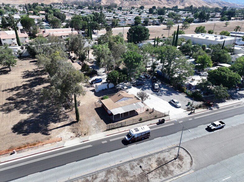 3739 W Ramsey St, Banning, CA à vendre - Photo de l’immeuble – Image 3 sur 3