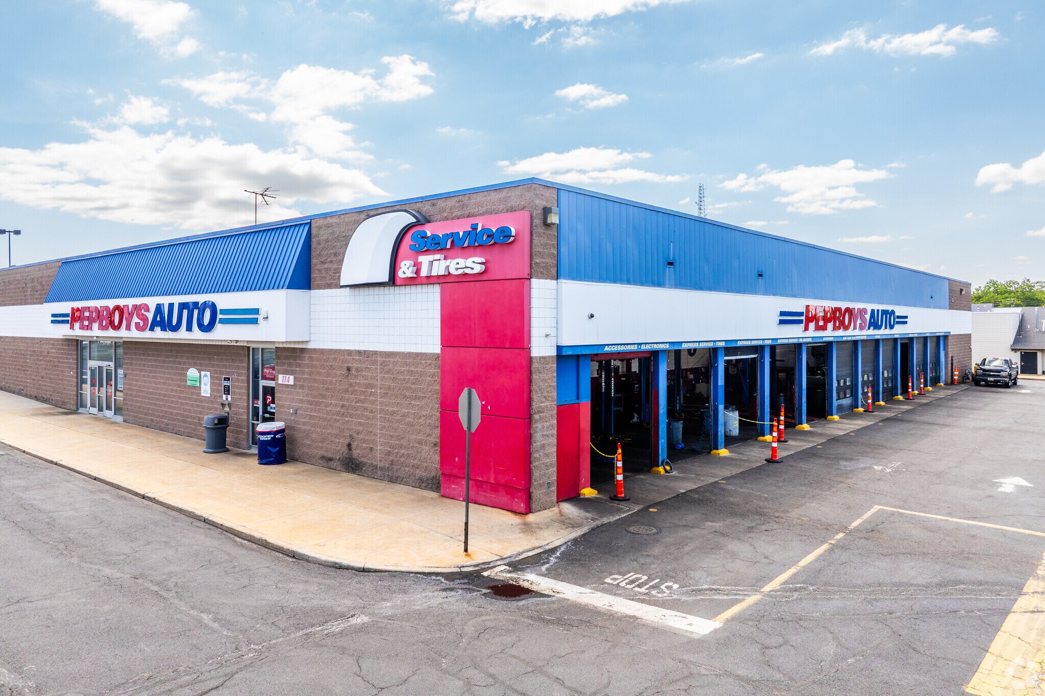 114 Black Horse Pike, Mount Ephraim, NJ à louer Photo principale– Image 1 sur 4