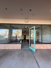 5533-5549 Philadelphia St, Chino, CA à louer Photo de l’immeuble– Image 1 sur 6