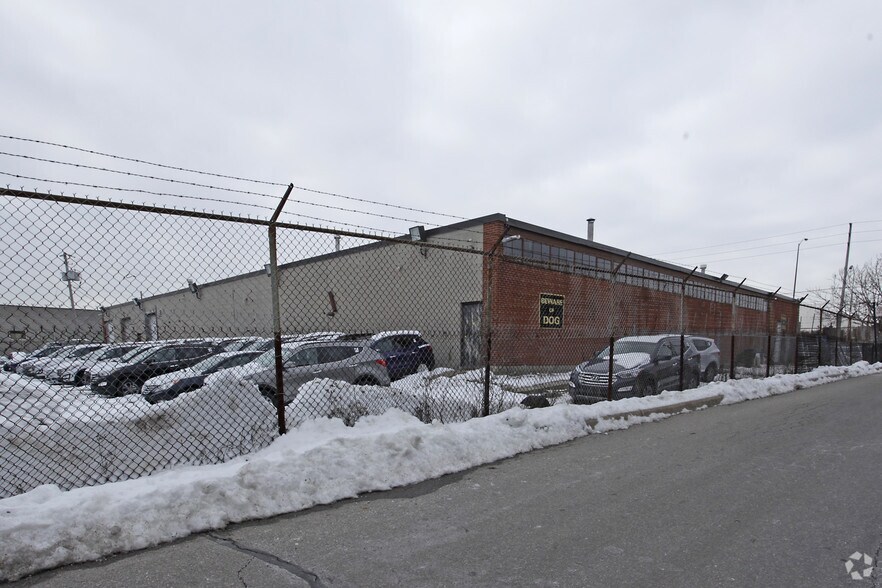 2254 S Sheridan Way, Mississauga, ON à vendre - Photo de l’immeuble – Image 2 sur 2