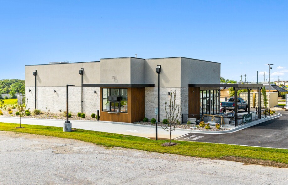 1111 S Perryville Blvd, Perryville, MO à vendre - Photo principale – Image 1 sur 5