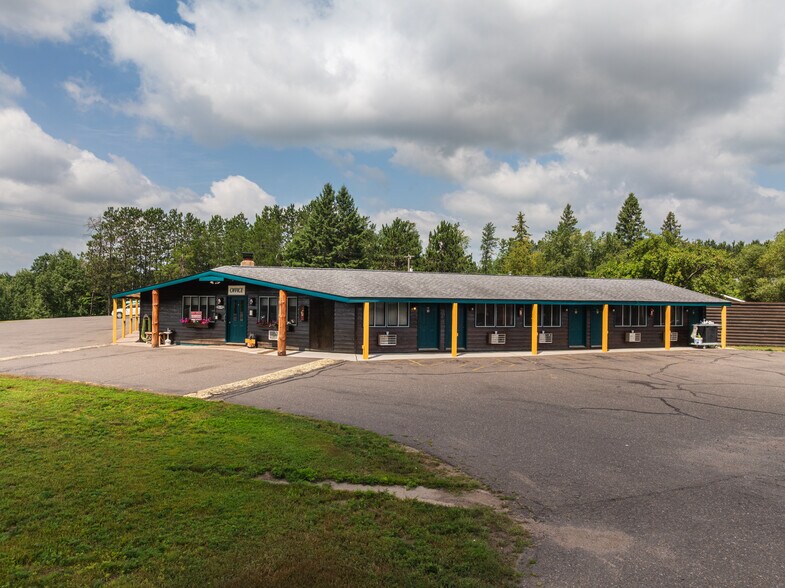 16154 US 63 Hwy, Hayward, WI à vendre - Photo de l’immeuble – Image 2 sur 47