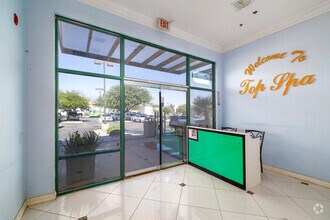 34151 Monterey Ave, Rancho Mirage, CA à louer Hall d’entrée– Image 2 sur 7