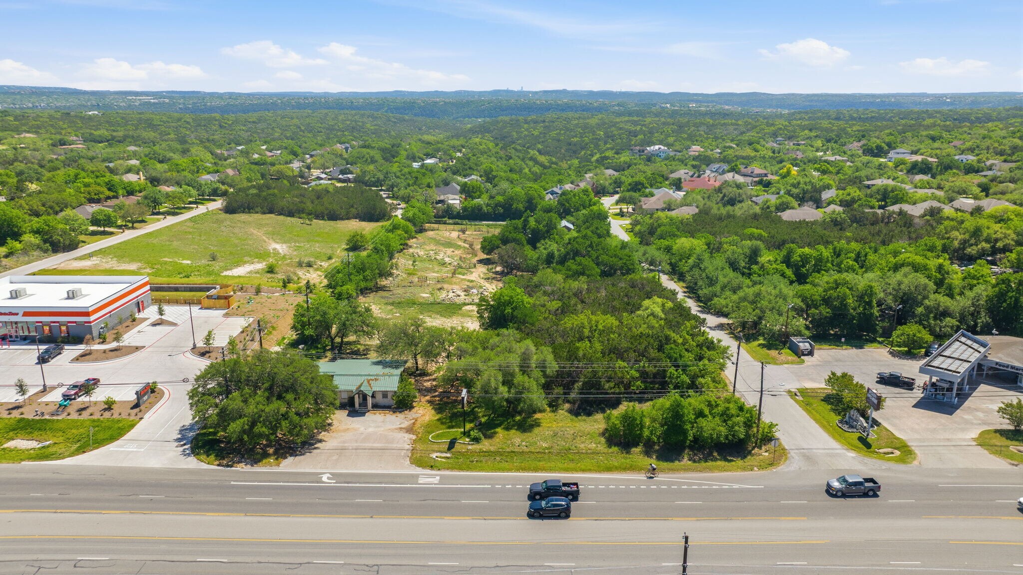 303 Ranch Road 620 N, Lakeway, TX à vendre Photo de l’immeuble– Image 1 sur 14