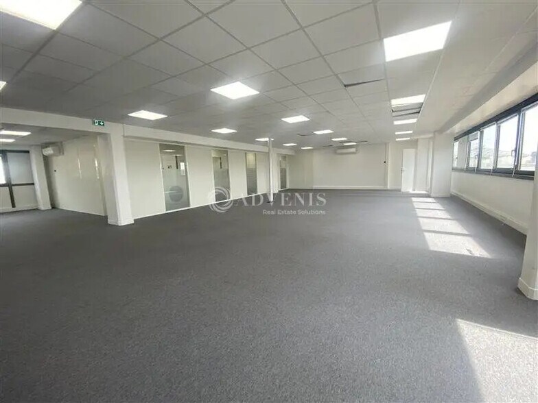 Bureau dans Ivry-sur-Seine à louer - Photo intérieure – Image 2 sur 12