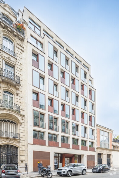 19 Rue Alphonse De Neuville, Paris à louer - Photo de l’immeuble – Image 3 sur 3