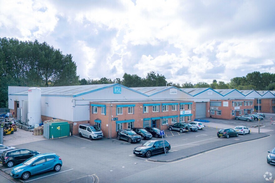 Mill Race Ln, Stourbridge à louer - Photo de l’immeuble – Image 1 sur 2