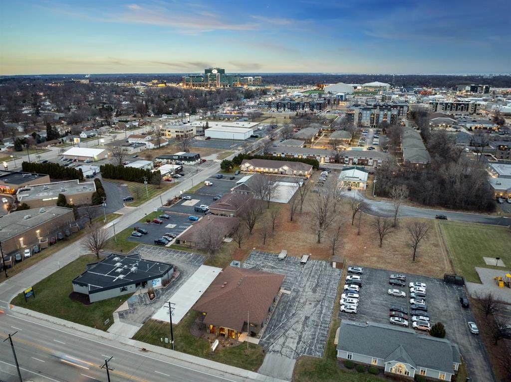 812 Cormier Rd, Ashwaubenon, WI à louer Photo principale– Image 1 sur 46