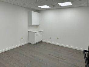 339 Passaic Ave, Nutley, NJ à louer Photo intérieure– Image 1 sur 1