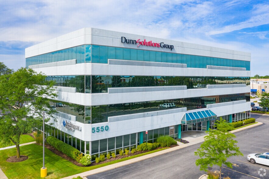 5550 W Touhy Ave, Skokie, IL à louer - Photo principale – Image 1 sur 4