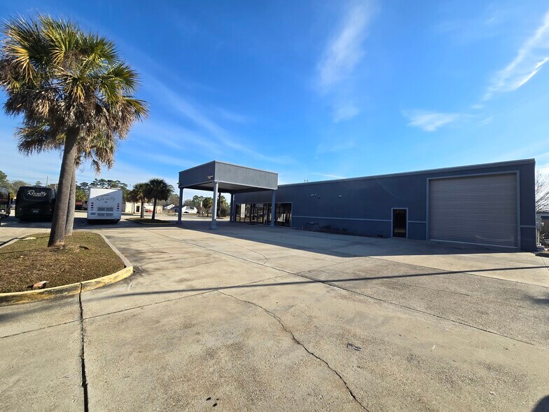 1819 Old Spanish Trl, Slidell, LA à louer - Photo de l’immeuble – Image 3 sur 6