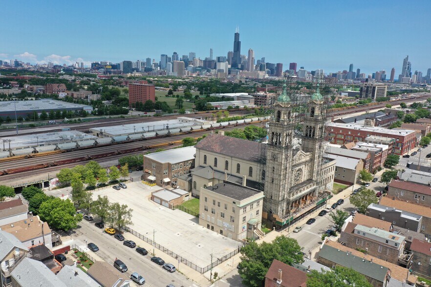 1650 W 17th St, Chicago, IL à vendre - Photo de l’immeuble – Image 2 sur 11