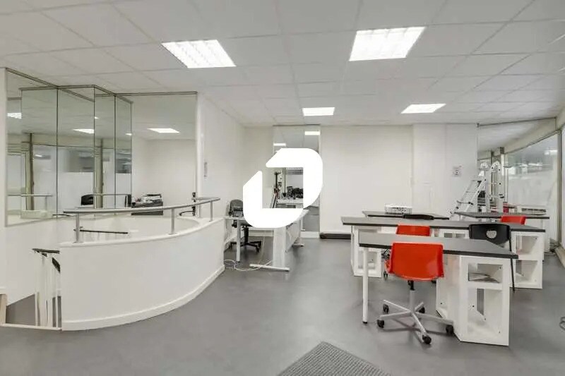 Bureau dans Paris à louer - Photo de l’immeuble – Image 3 sur 16