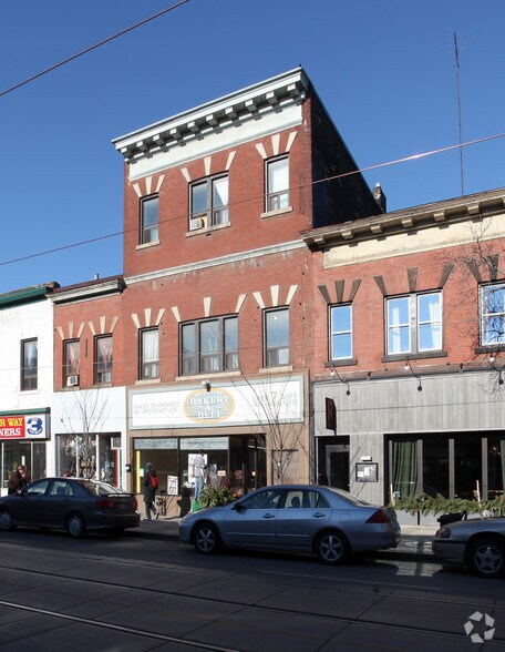 728 Queen St E, Toronto, ON à vendre - Photo de l’immeuble – Image 2 sur 3