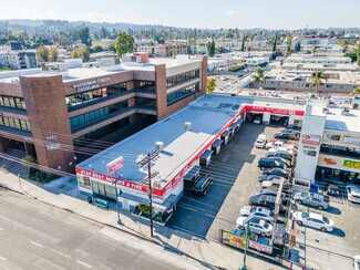 Plus de détails pour 5569 Reseda Blvd, Tarzana, CA - Local commercial à louer