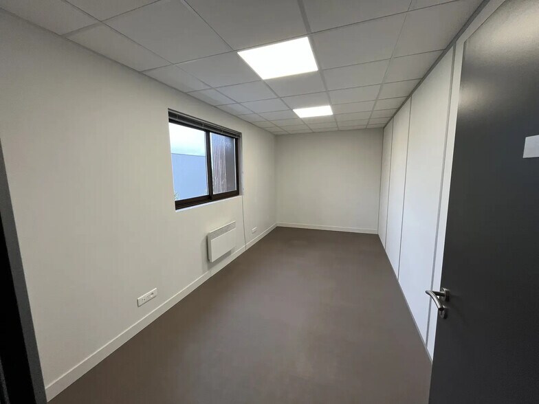 Bureau dans Franconville à louer - Photo intérieure – Image 3 sur 11