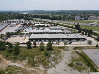 Plus de détails pour 2347-2349 S Church St, Murfreesboro, TN - Industriel/Logistique à louer