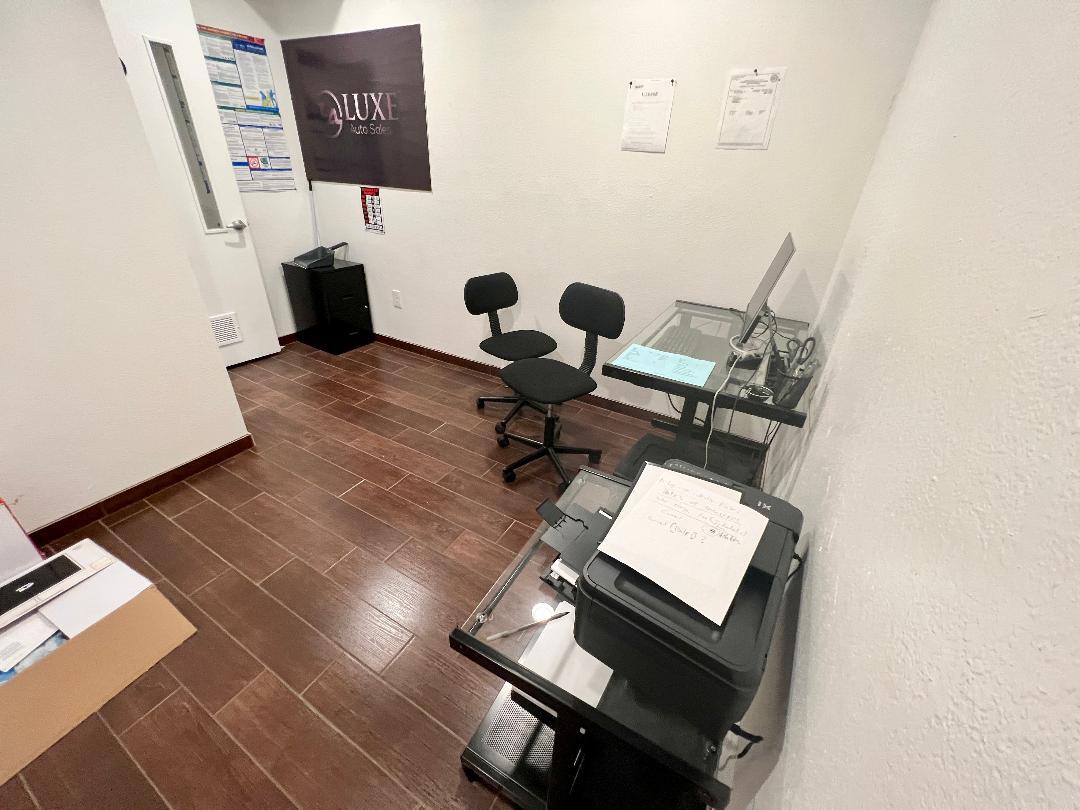 14819 N Cave Creek Rd, Phoenix, AZ à louer Photo intérieure– Image 1 sur 4